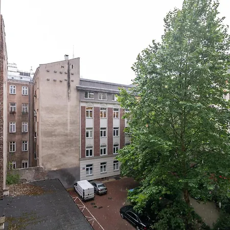 Regem Nowogrodzka *
