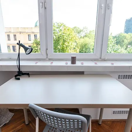 Regem Nowogrodzka * وارسو